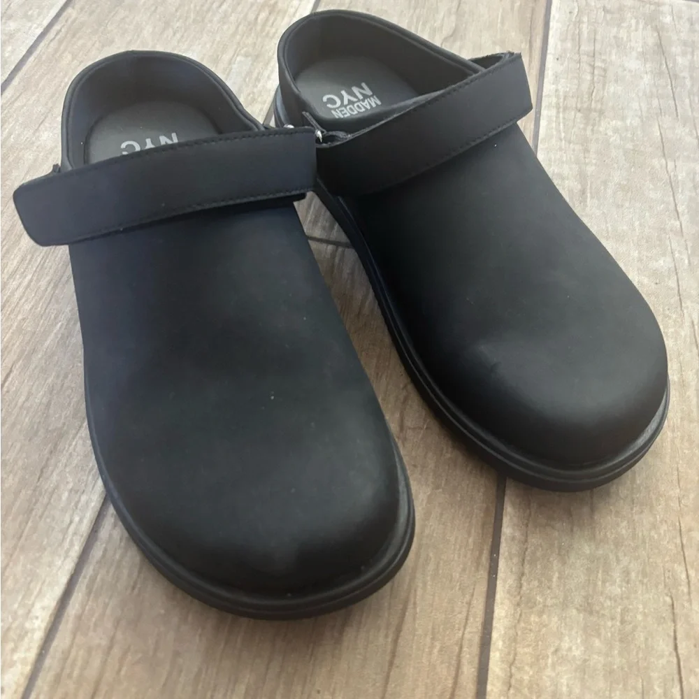Madden NYC Mens Black Clogs Adjustable Strap Platform Mules MNMN45AM152E Size 10